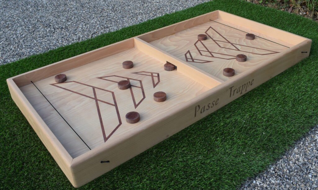 Jeux en bois - Passe Trappe